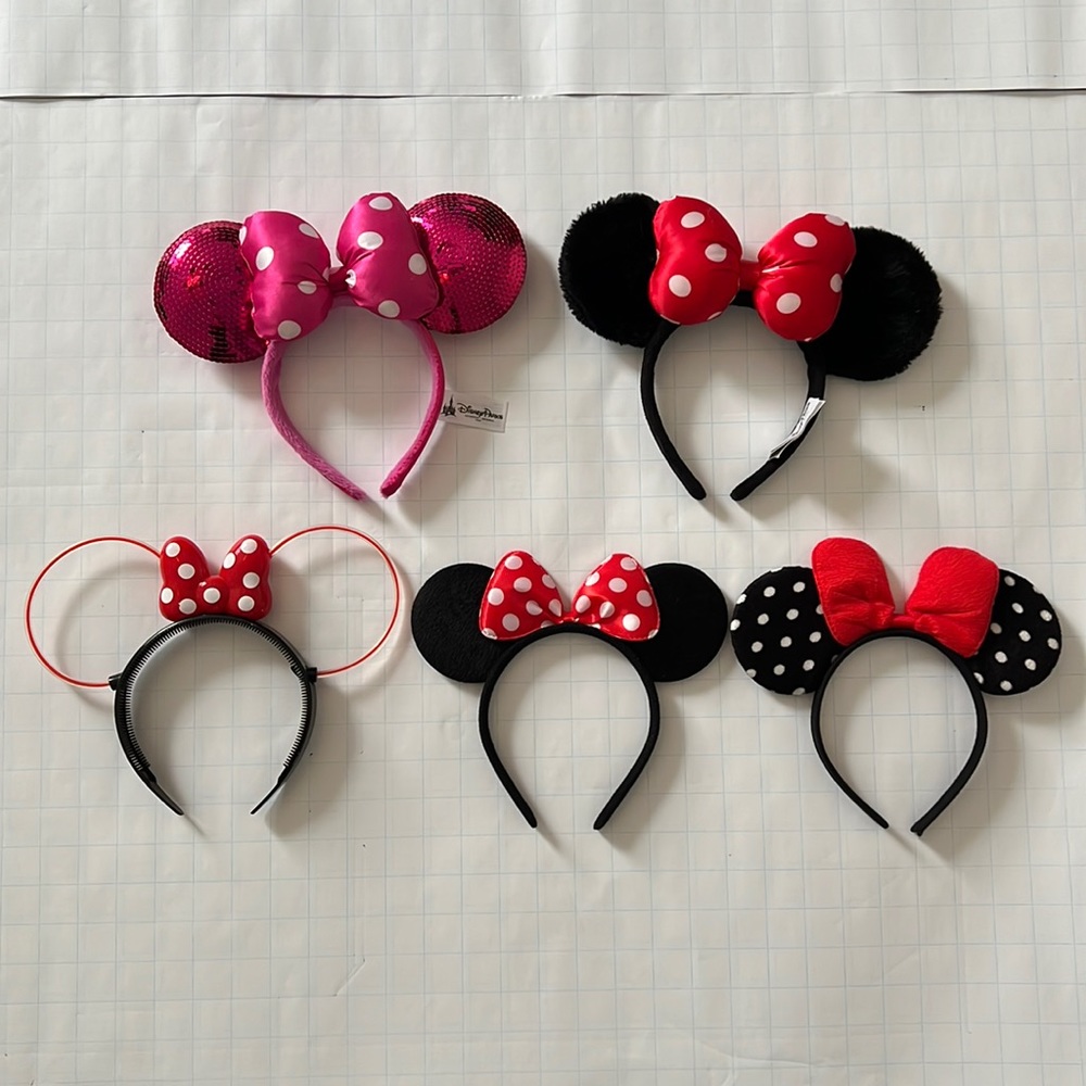 Set of 5 Disney Minnie ears Disney parks family pack